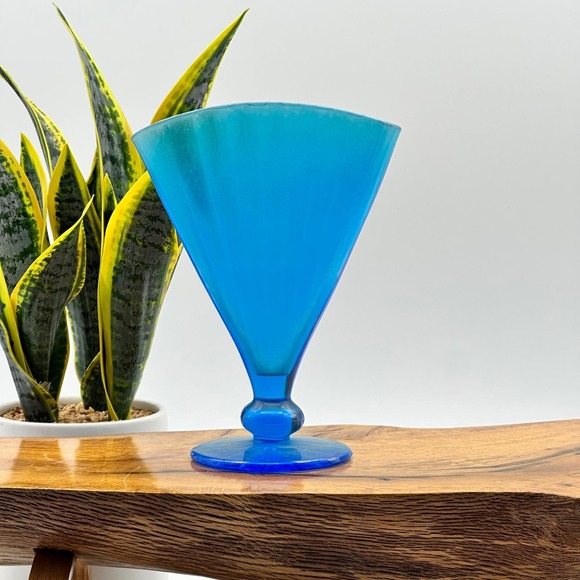 Turquoise Opaque Glass Fan Vase - Picture 2 of 7